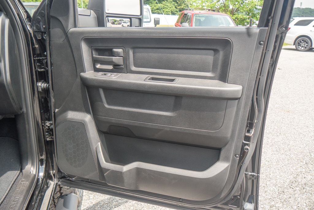 2026 RAM 2500 Tradesman Black Express